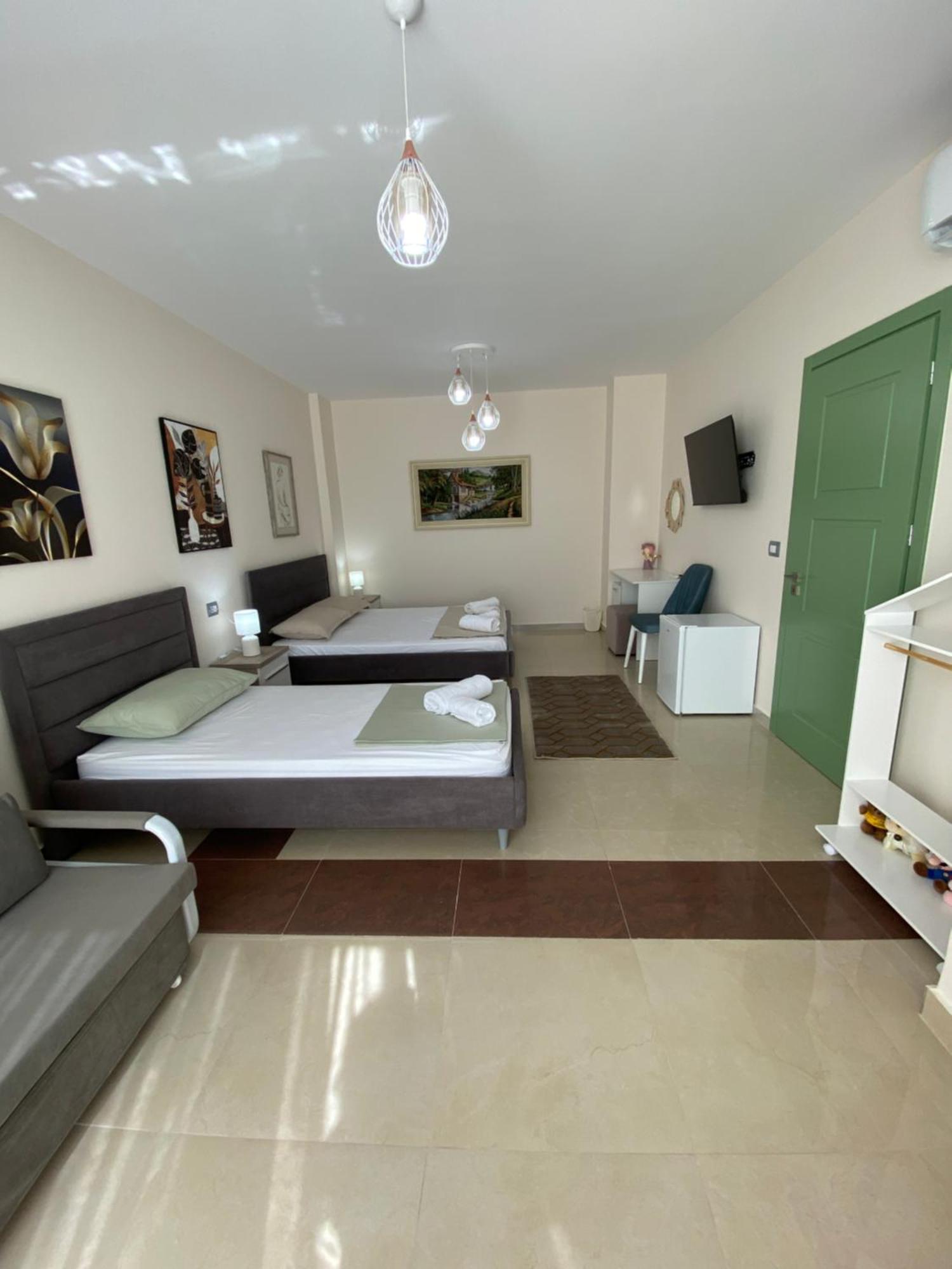Tinas Rooms Durrës Exterior foto